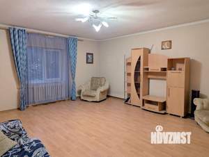 Дом 138м&sup2;, 2-этажный, участок 4 сот.  