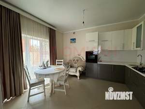 Дом 127м&sup2;, 2-этажный, участок 4 сот.  