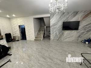 Дом 213м&sup2;, 2-этажный, участок 3 сот.  