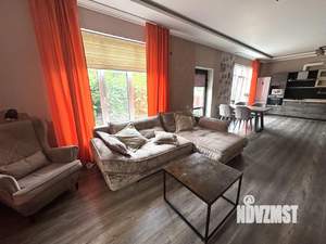 Дом 348м&sup2;, 2-этажный, участок 4 сот.  