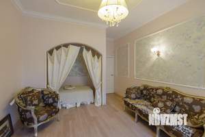 Дом 548м², 2-этажный, участок 8 сот.  