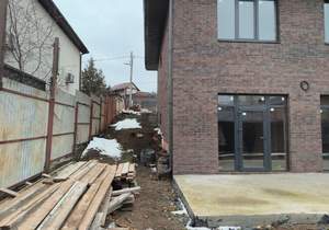 Дом 165м&sup2;, 2-этажный, участок 6 сот.  