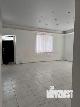 Дом 400м&sup2;, 2-этажный, участок 17 сот.  