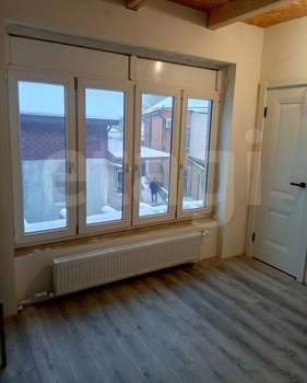 Дом 137м&sup2;, 2-этажный, участок 3 сот.  