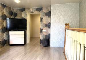 Дом 42м&sup2;, 2-этажный, участок 1 сот.  