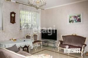 Дом 560м², 3-этажный, участок 6 сот.  