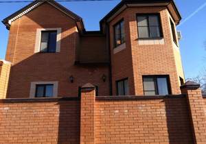 Дом 170м&sup2;, 2-этажный, участок 4 сот.  