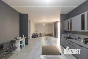 Дом 350м&sup2;, 3-этажный, участок 5 сот.  