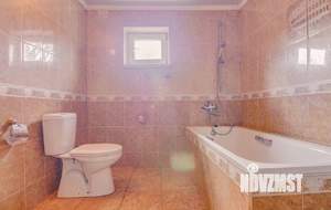 Дом 63м&sup2;, 2-этажный, участок 6 сот.  