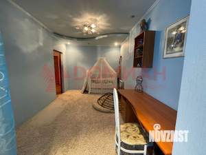 Дом 450м², 3-этажный, участок 5 сот.  