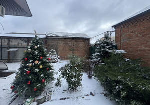 Дом 300м&sup2;, 3-этажный, участок 380 сот.  