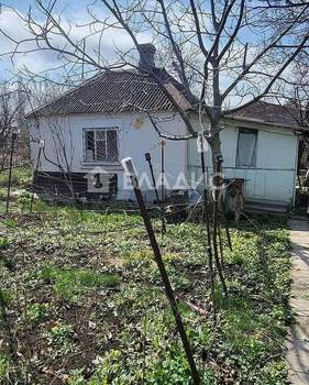 Дом 15м², 1-этажный, участок 6 сот.  