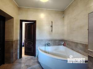 Дом 220м², 2-этажный, участок 7 сот.  