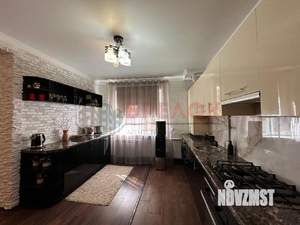 Дом 126м&sup2;, 2-этажный, участок 3 сот.  