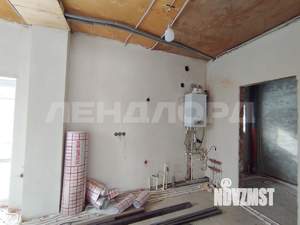 Дом 90м&sup2;, 2-этажный, участок 4 сот.  