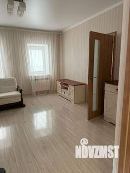 Дом 170м&sup2;, 2-этажный, участок 3 сот.  