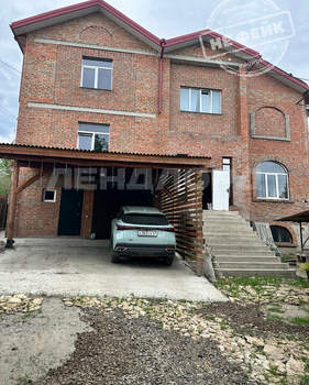Дом 680м², 2-этажный, участок 14 сот.  