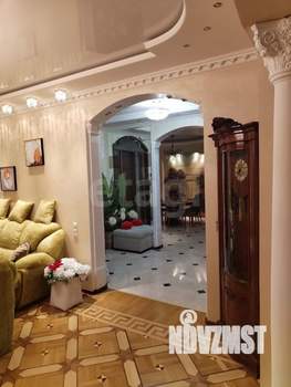 Дом 640м&sup2;, 3-этажный, участок 6 сот.  