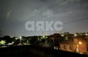 Дом 200м&sup2;, 3-этажный, участок 1 сот.  