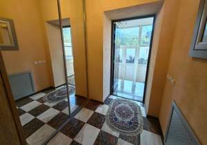 Дом 404м&sup2;, 2-этажный, участок 647 сот.  