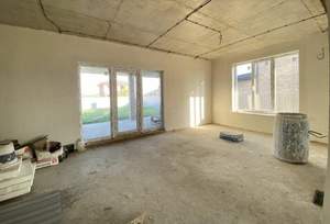 Дом 170м&sup2;, 2-этажный, участок 5 сот.  