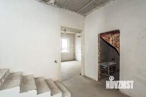 Дом 205м&sup2;, 2-этажный, участок 7 сот.  