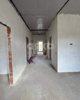 Дом 1406м&sup2;, 1-этажный, участок 6 сот.  