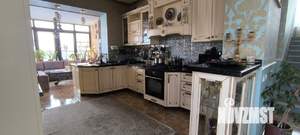 Дом 264м², 3-этажный, участок 6 сот.  