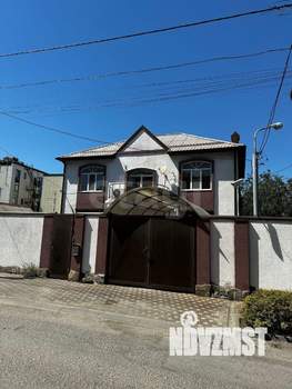 Дом 264м&sup2;, 2-этажный, участок 3 сот.  