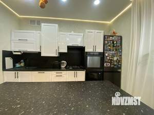 Дом 186м&sup2;, 2-этажный, участок 4 сот.  