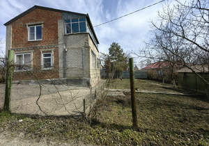 Дом 67м&sup2;, 2-этажный, участок 4 сот.  