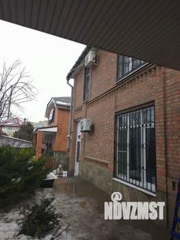 Дом 180м&sup2;, 2-этажный, участок 4 сот.  