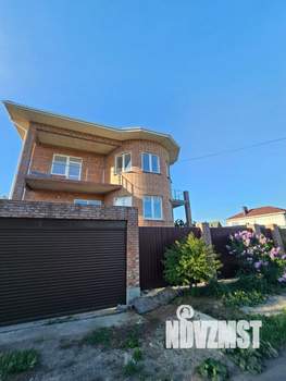 Дом 303м², 3-этажный, участок 6 сот.  