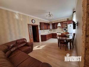 Дом 125м², 2-этажный, участок 3 сот.  