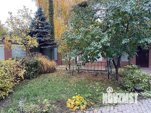 Дом 356м², 2-этажный, участок 6 сот.  