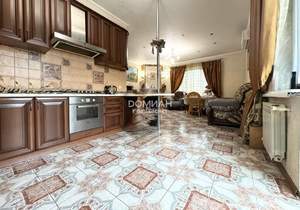 Дом 385м&sup2;, 4-этажный, участок 7 сот.  