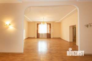 Дом 154м², 2-этажный, участок 4 сот.  