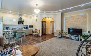 Дом 337м², 3-этажный, участок 11 сот.  