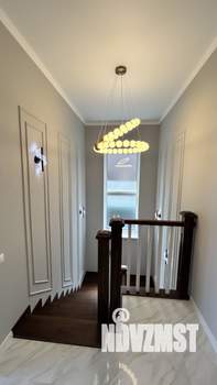 Дом 200м&sup2;, 2-этажный, участок 3 сот.  