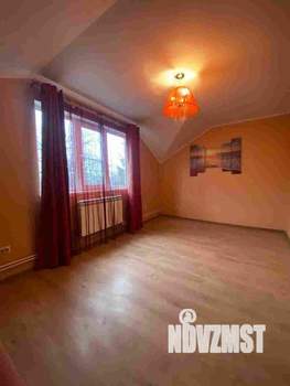 Дом 150м², 2-этажный, участок 3 сот.  