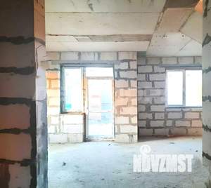 Дом 143м&sup2;, 2-этажный, участок 3 сот.  