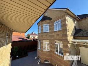 Коттедж 330м², 3-этажный, участок 6 сот.  