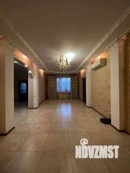 Дом 538м&sup2;, 3-этажный, участок 12 сот.  