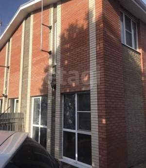 Дом 78м&sup2;, 2-этажный, участок 2 сот.  