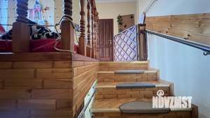 Дом 220м&sup2;, 2-этажный, участок 3 сот.  