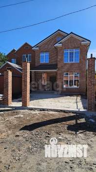 Дом 150м&sup2;, 2-этажный, участок 3 сот.  