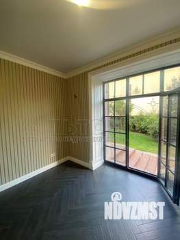 Дом 550м², 3-этажный, участок 6 сот.  