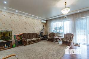 Дом 337м², 3-этажный, участок 11 сот.  