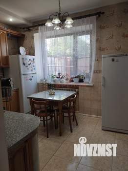 Дом 150м&sup2;, 2-этажный, участок 5 сот.  