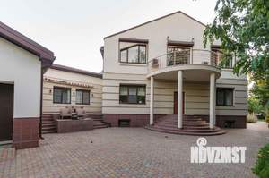Дом 490м², 2-этажный, участок 16 сот.  